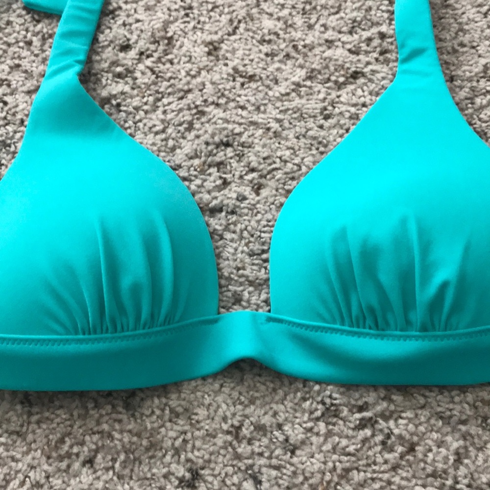 Victoria’s Secret Bathing Suit Top - Picture 2 of 4